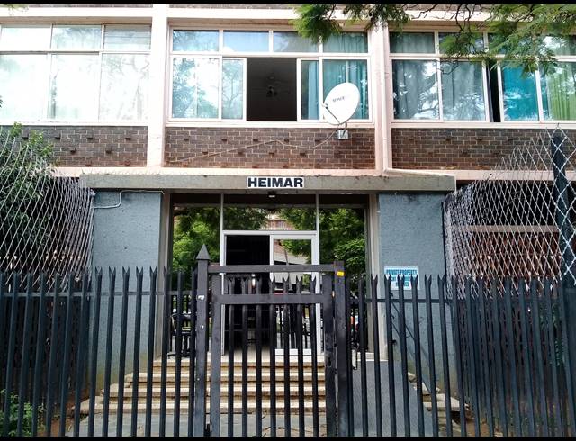 2 BEDROOM FLAT SOLD IN SUNNYSIDE